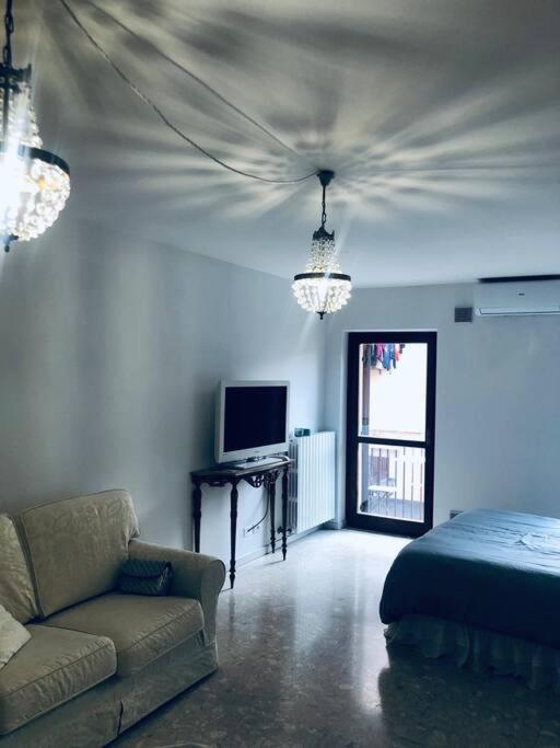 San Bernardino Monolocale Con Balcone Apartamento